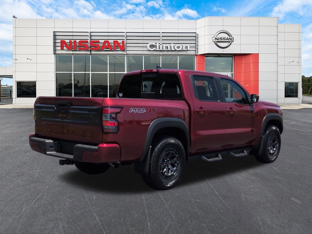 Used 2025 Nissan Frontier PRO-4X Truck Crew Cab