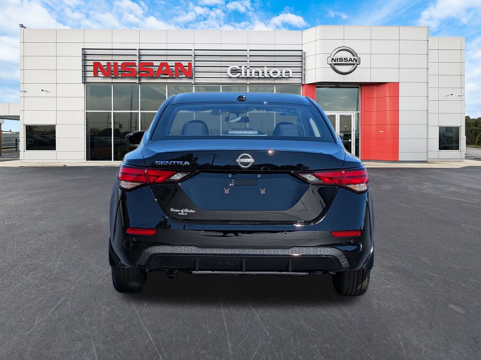 2025 Nissan Sentra SV photo 3