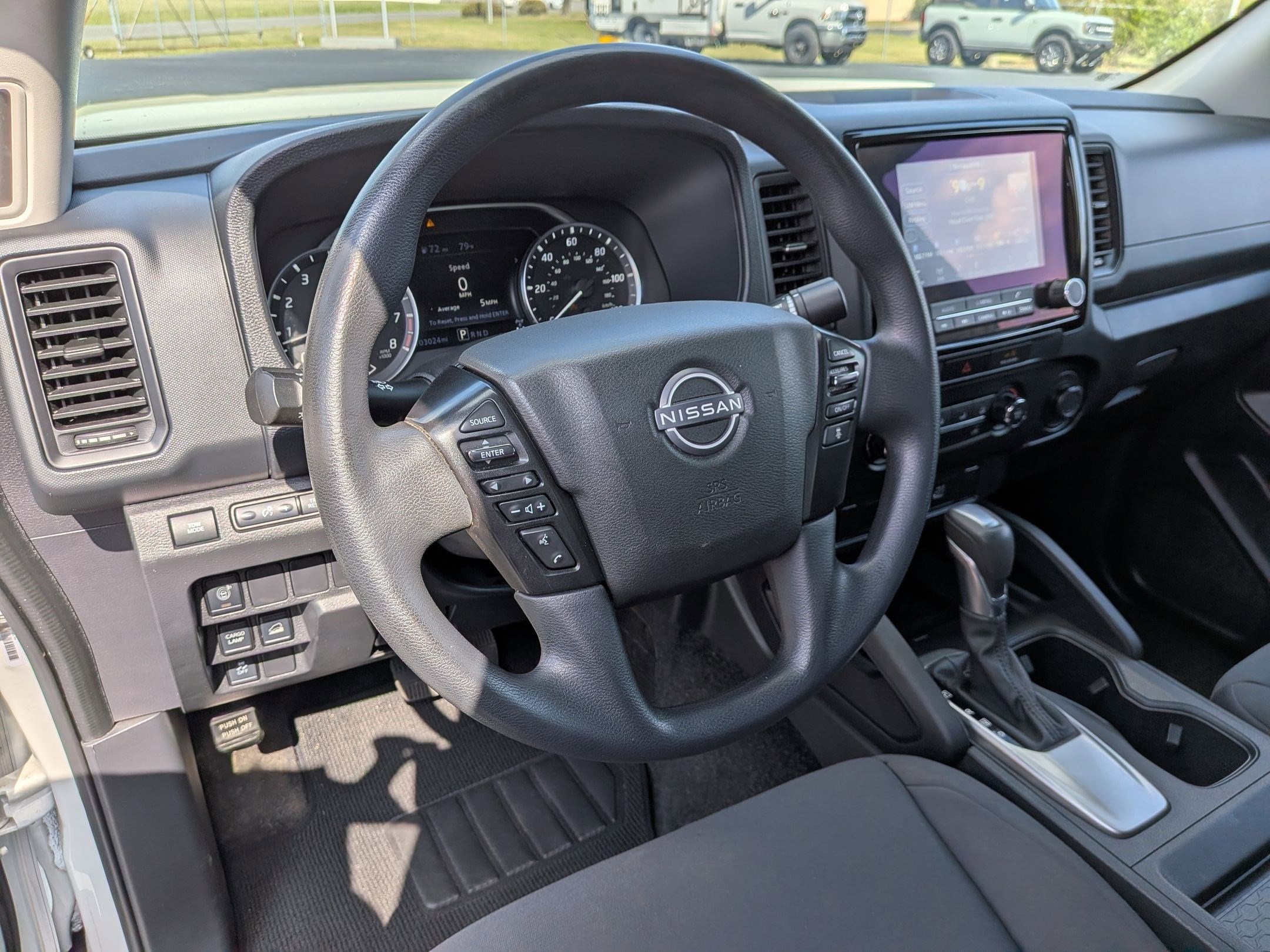2022 Nissan Frontier S - Photo 15