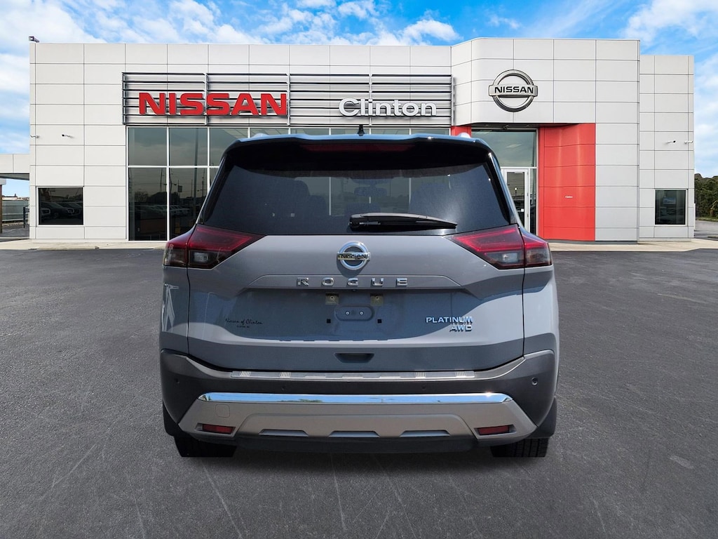 Used 2021 Nissan Rogue Platinum SUV
