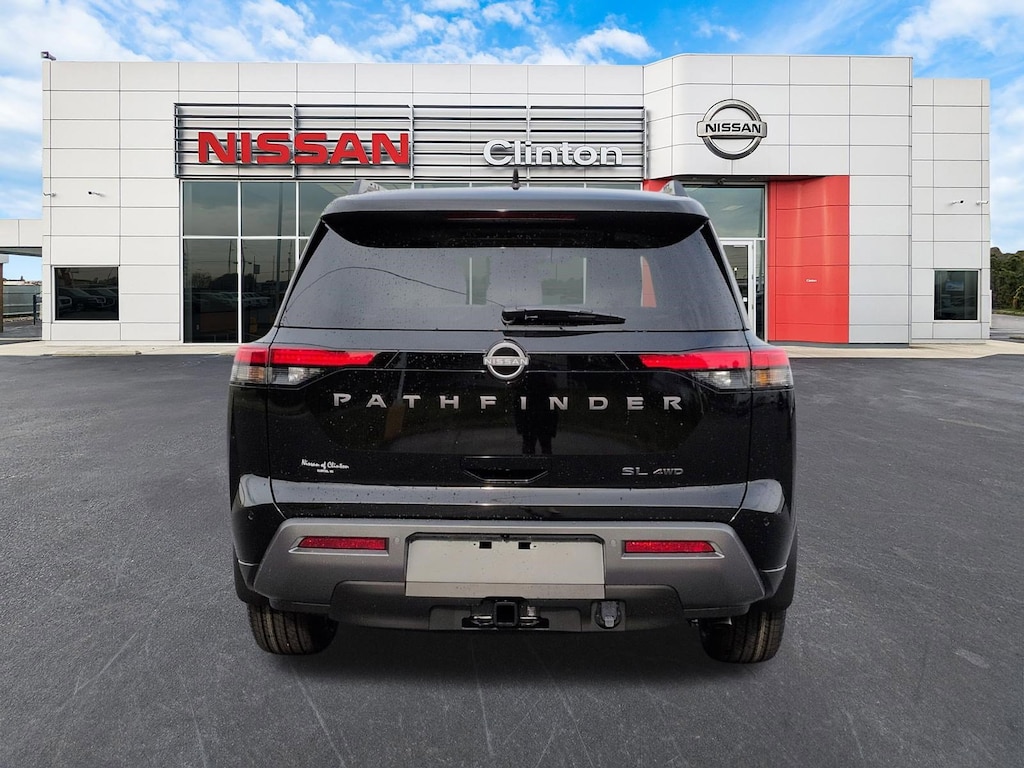 New 2026 Nissan Pathfinder SL SUV