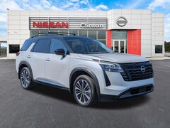 2026 Nissan Pathfinder Platinum SUV