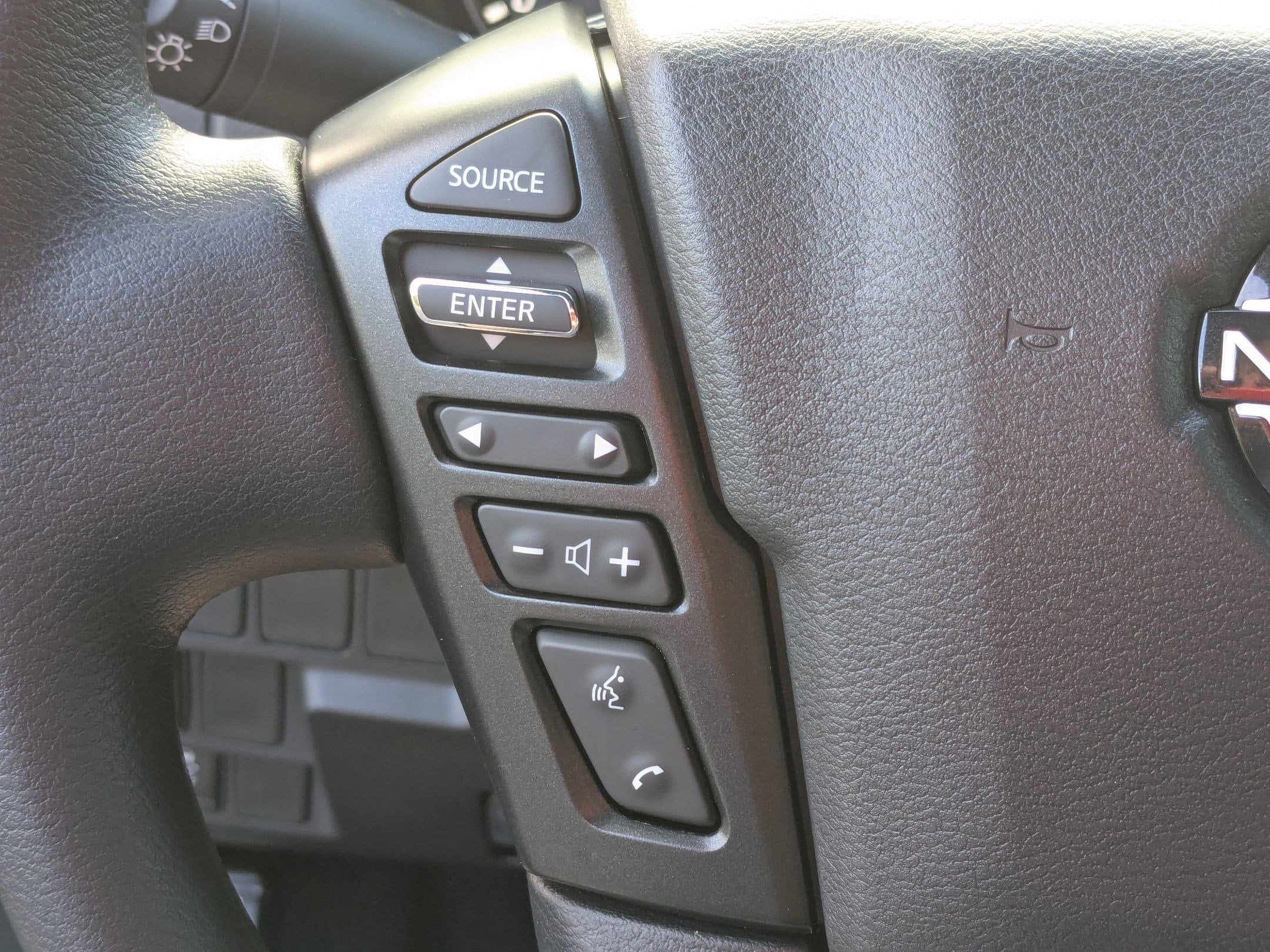 2026 Nissan Frontier SV - Photo 15