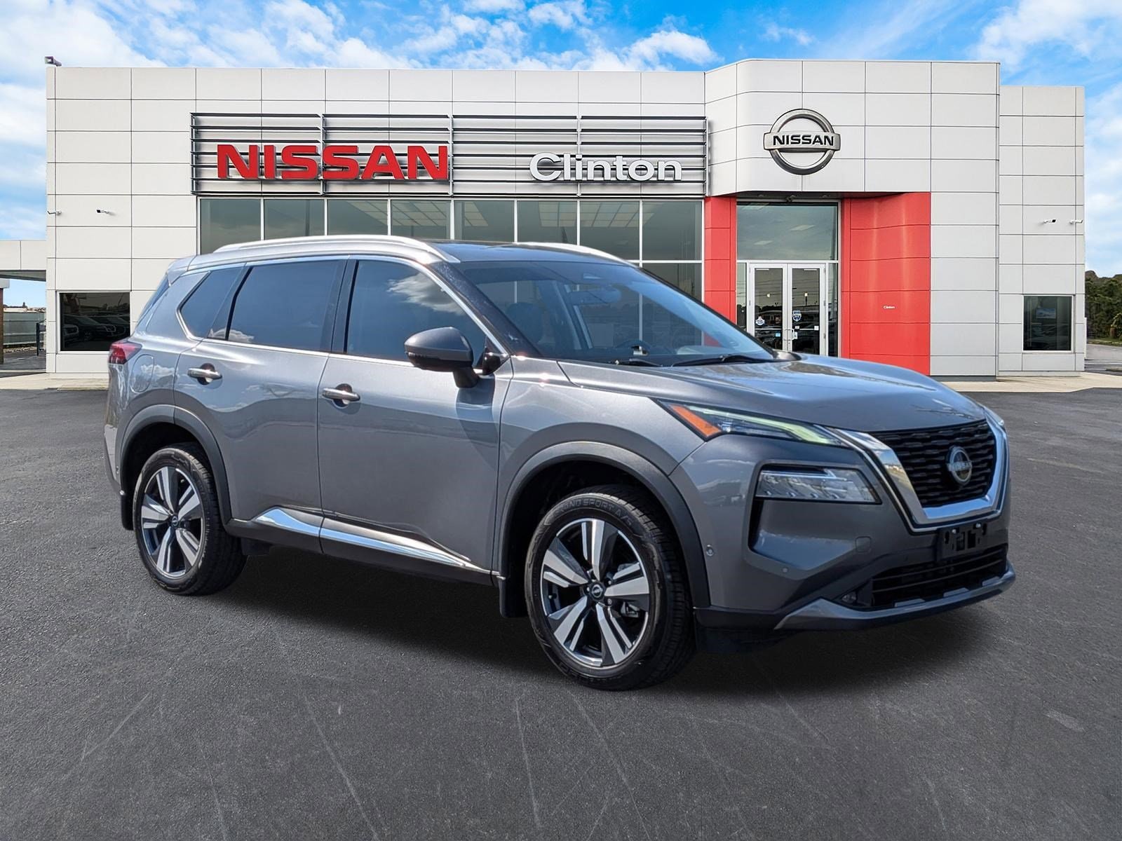 2022 Nissan Rogue SL