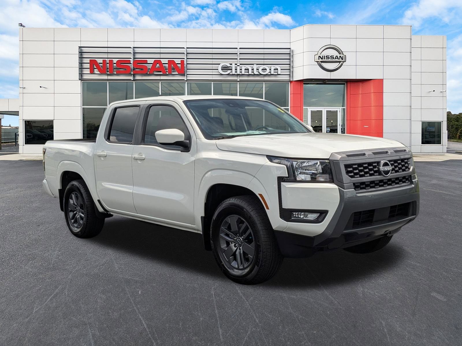 2025 Nissan Frontier SV's photo