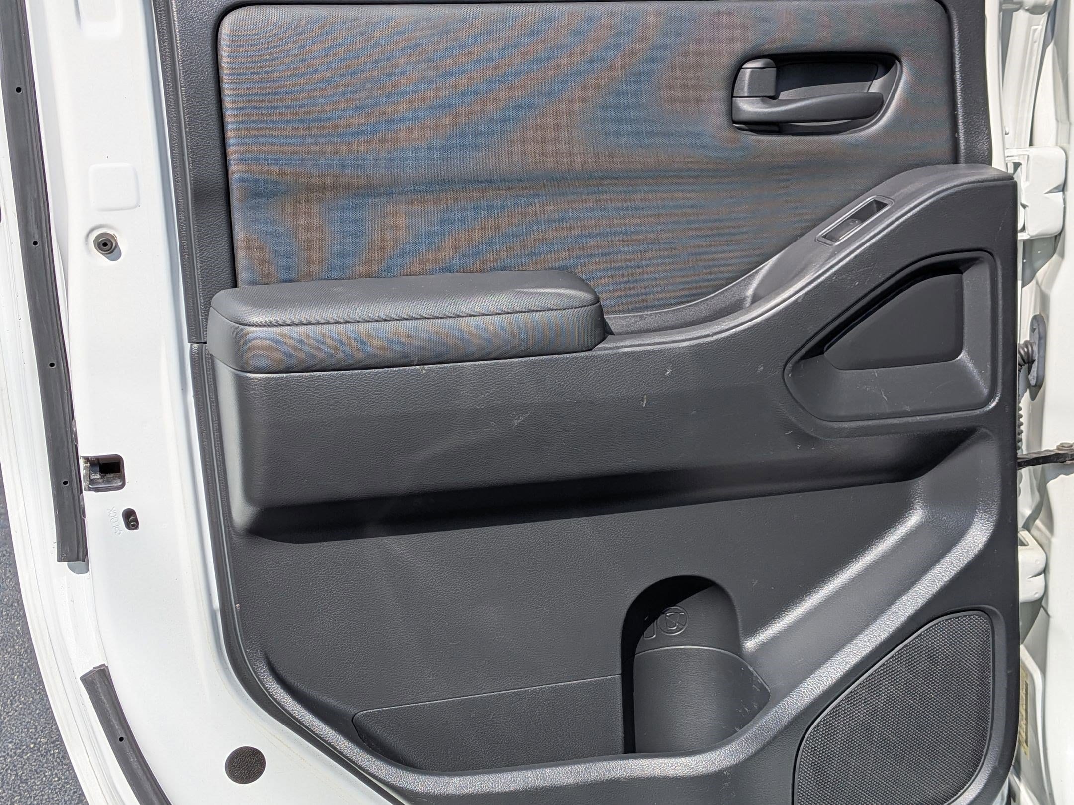 2022 Nissan Frontier S - Photo 24