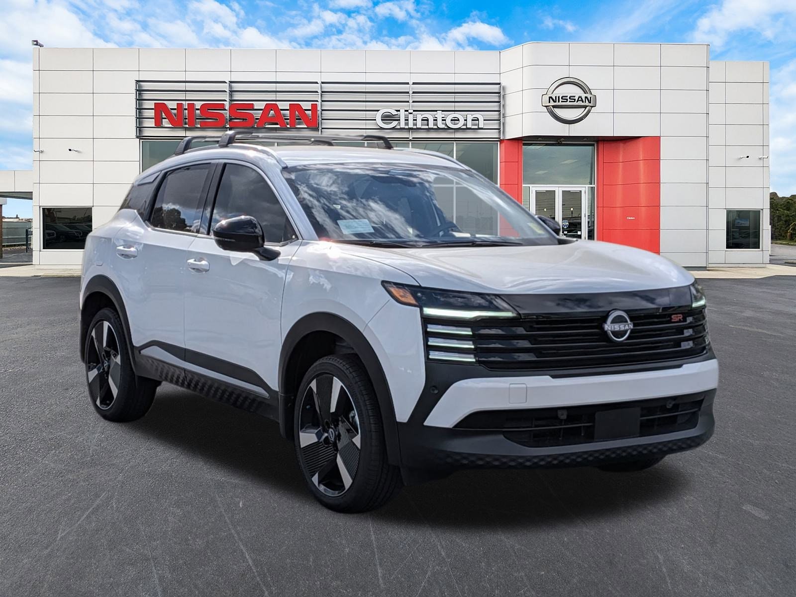 2026 Nissan KICKS SR's photo