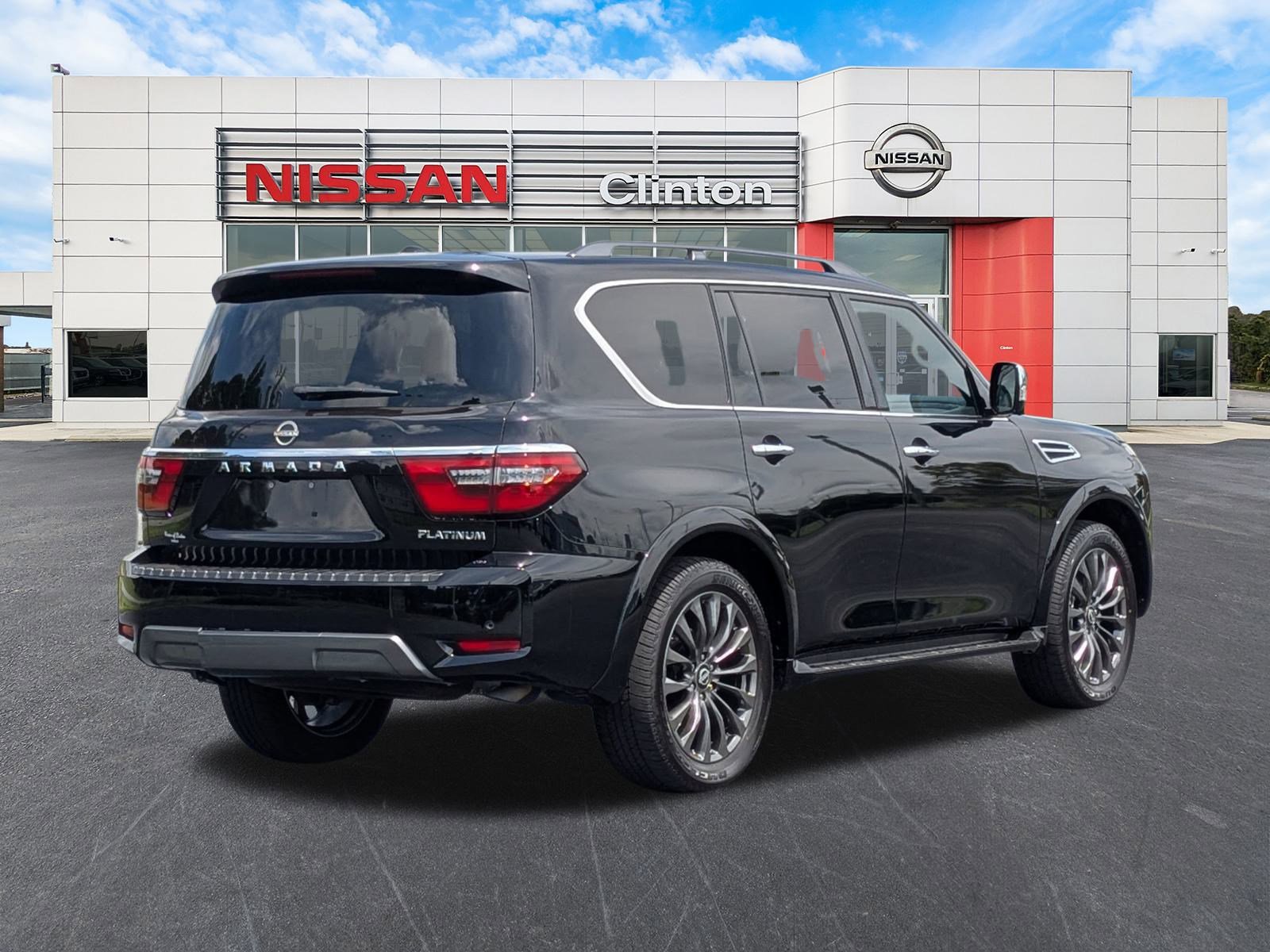 2024 Nissan Armada Platinum photo 2