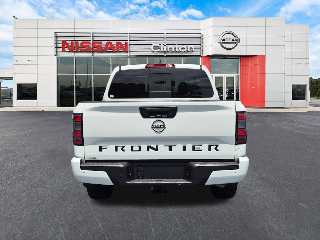 New 2026 Nissan Frontier SV Truck Crew Cab