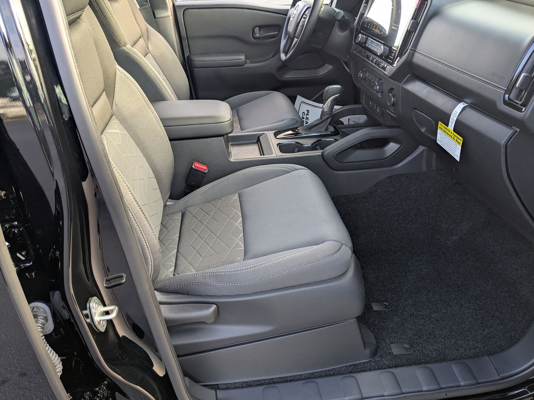 2026 Nissan Frontier SV - Photo 30