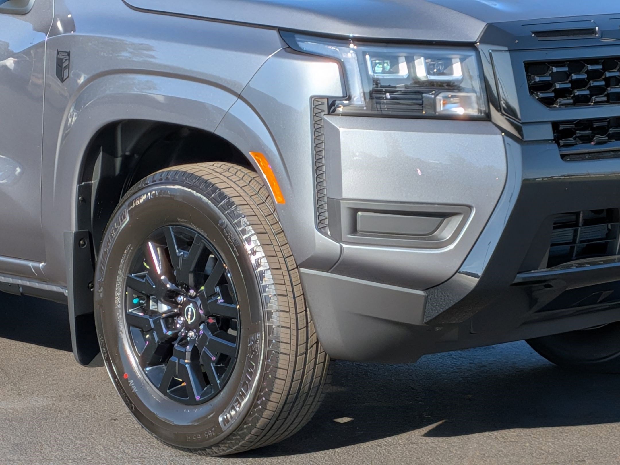 2026 Nissan Frontier SV - Photo 9