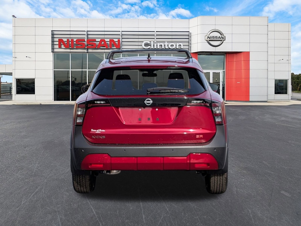 New 2026 Nissan Kicks SR SUV