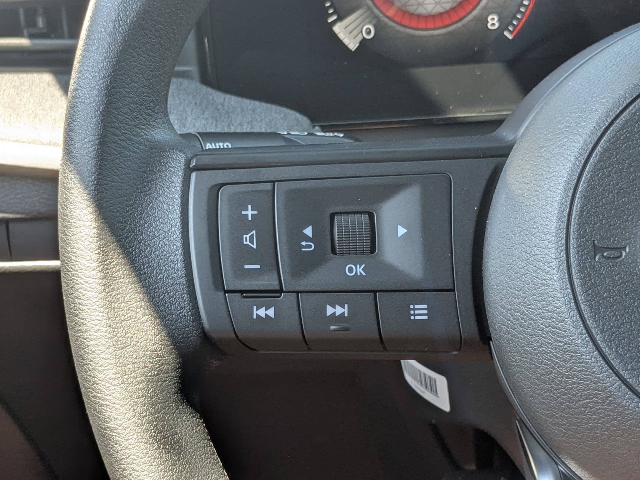 2025 Nissan Kicks SV - Photo 16