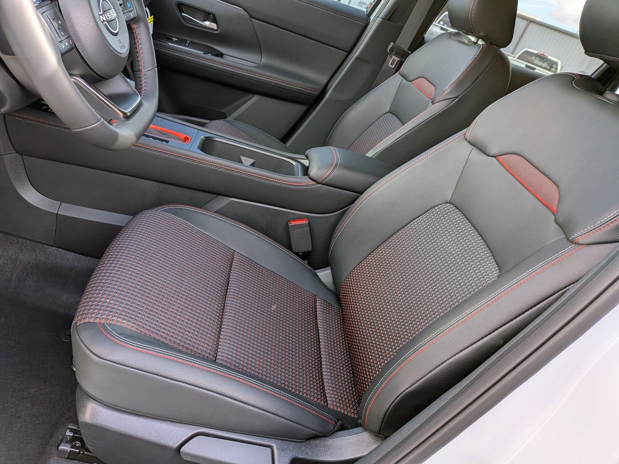 2026 Nissan KICKS SR - Photo 13