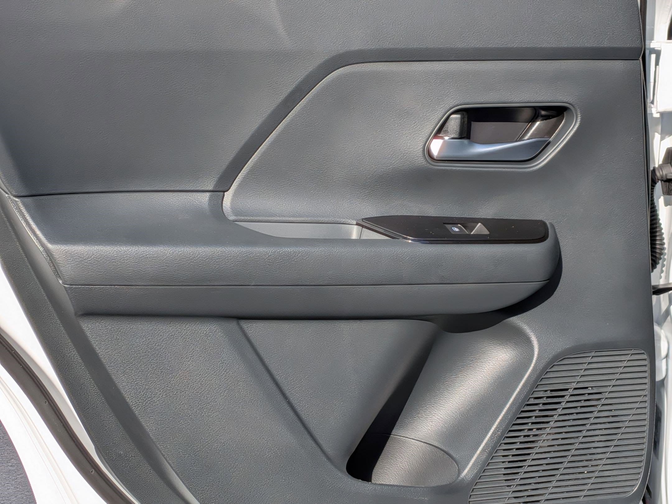 2026 Nissan KICKS SR - Photo 24