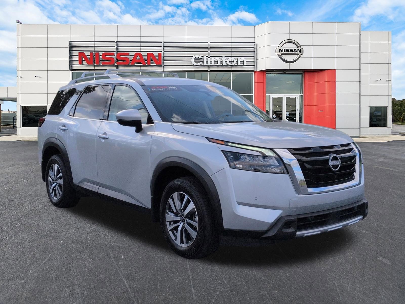 2025 Nissan Pathfinder SUV 
