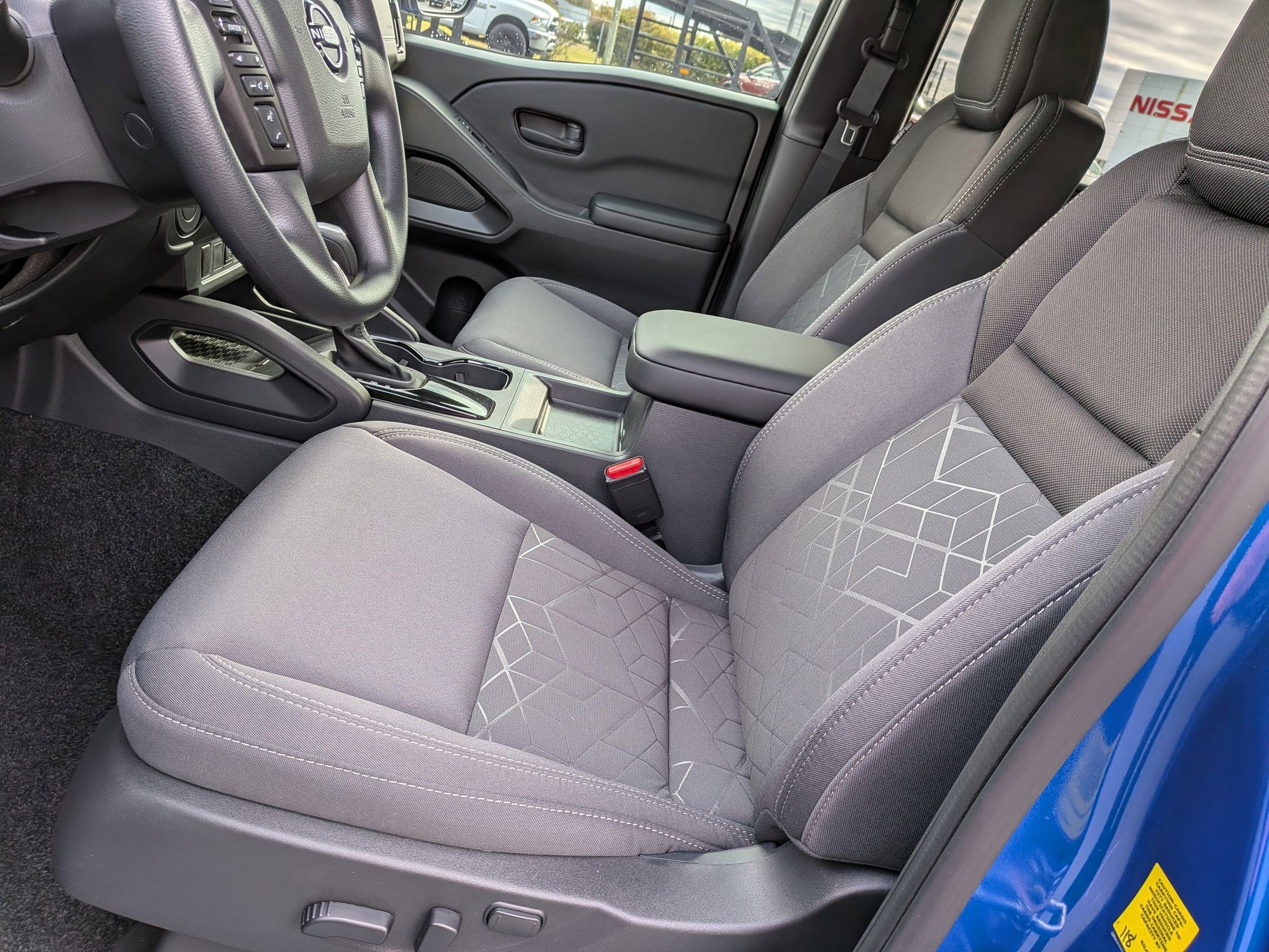 2026 Nissan Frontier SV - Photo 14
