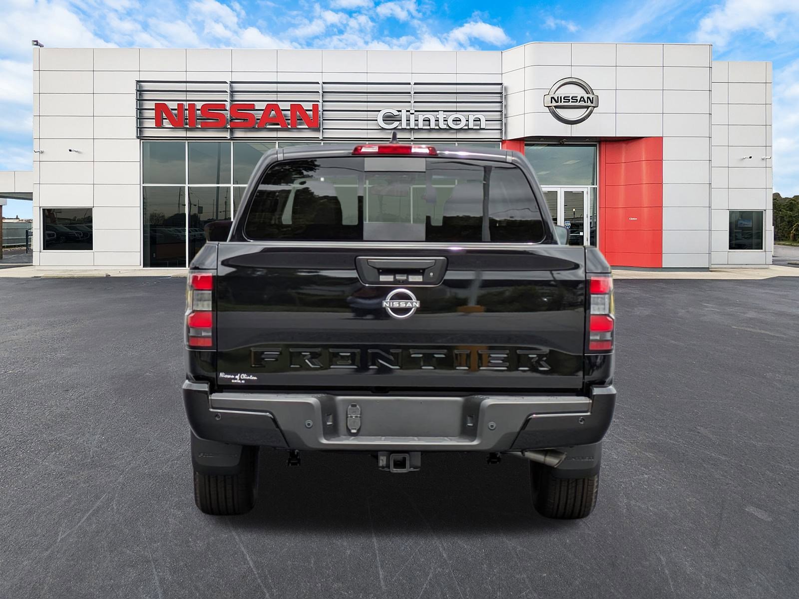 2026 Nissan Frontier SV photo 3