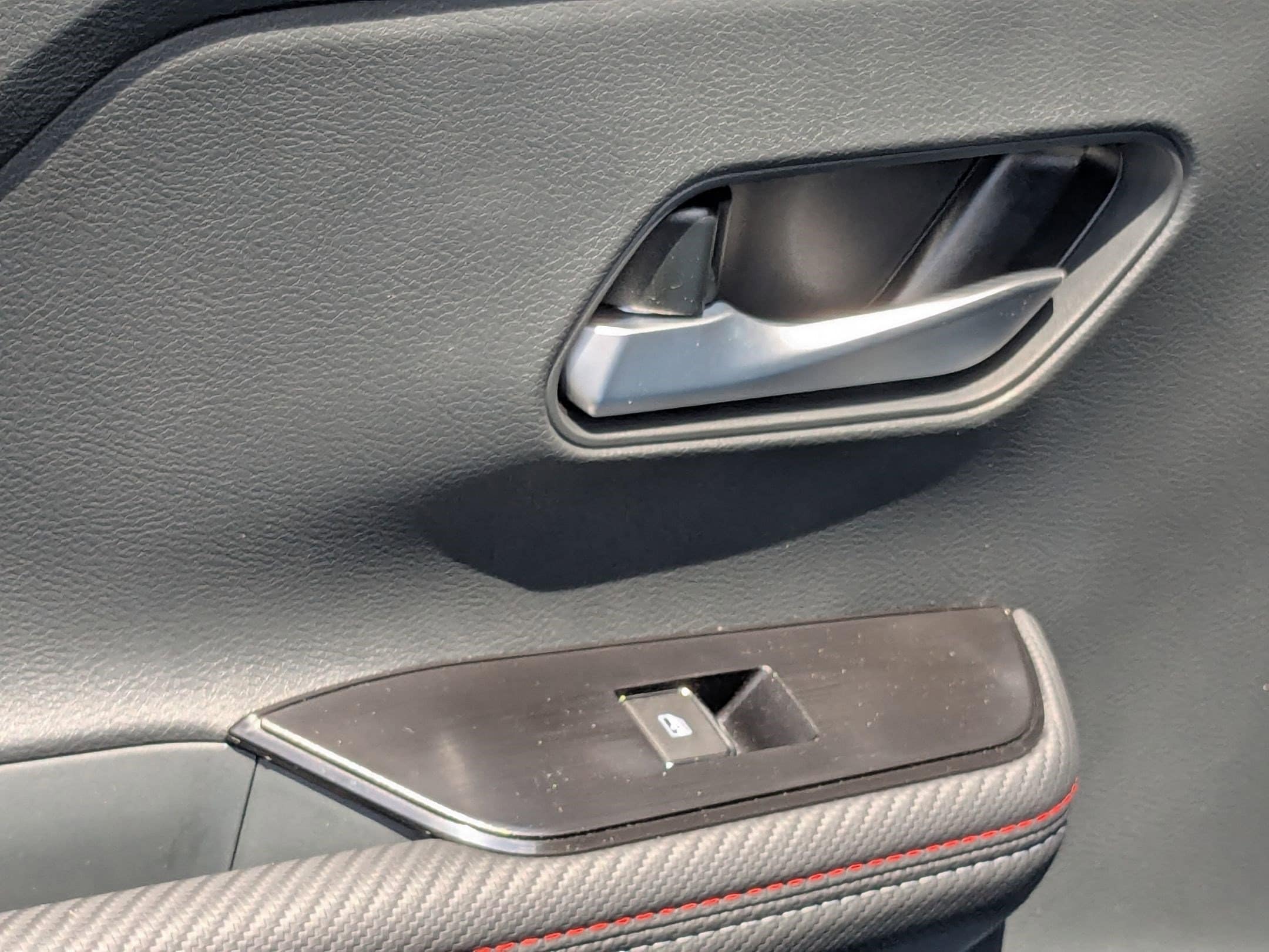 2025 Nissan Kicks SR AWD - Photo 28