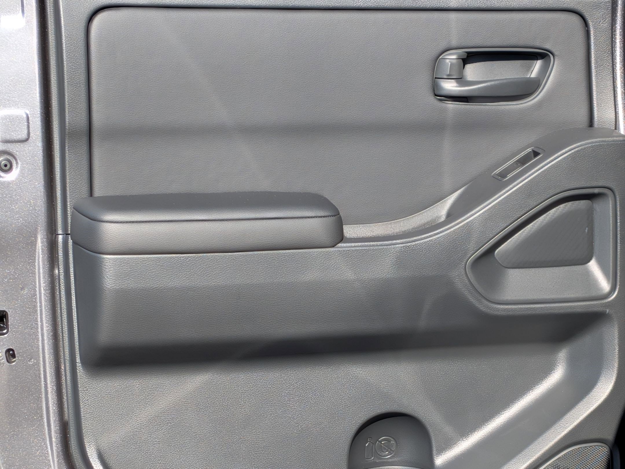 2026 Nissan Frontier SV - Photo 25