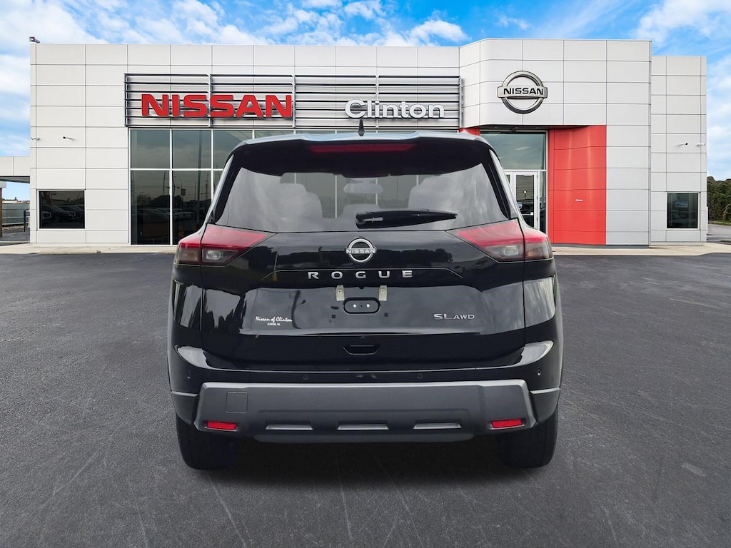 Used 2026 Nissan Rogue SL SUV