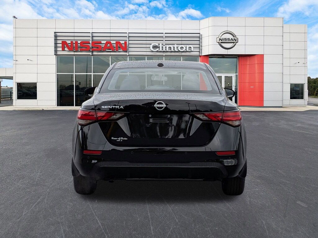 New 2025 Nissan Sentra SV Sedan