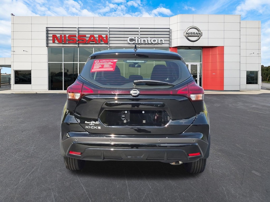 Used 2025 Nissan Kicks Play S SUV