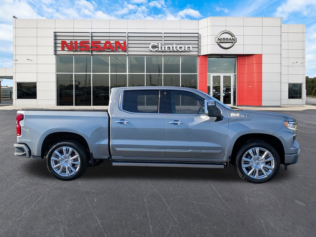 Used 2024 Chevrolet Silverado 1500 High Country Truck Crew Cab