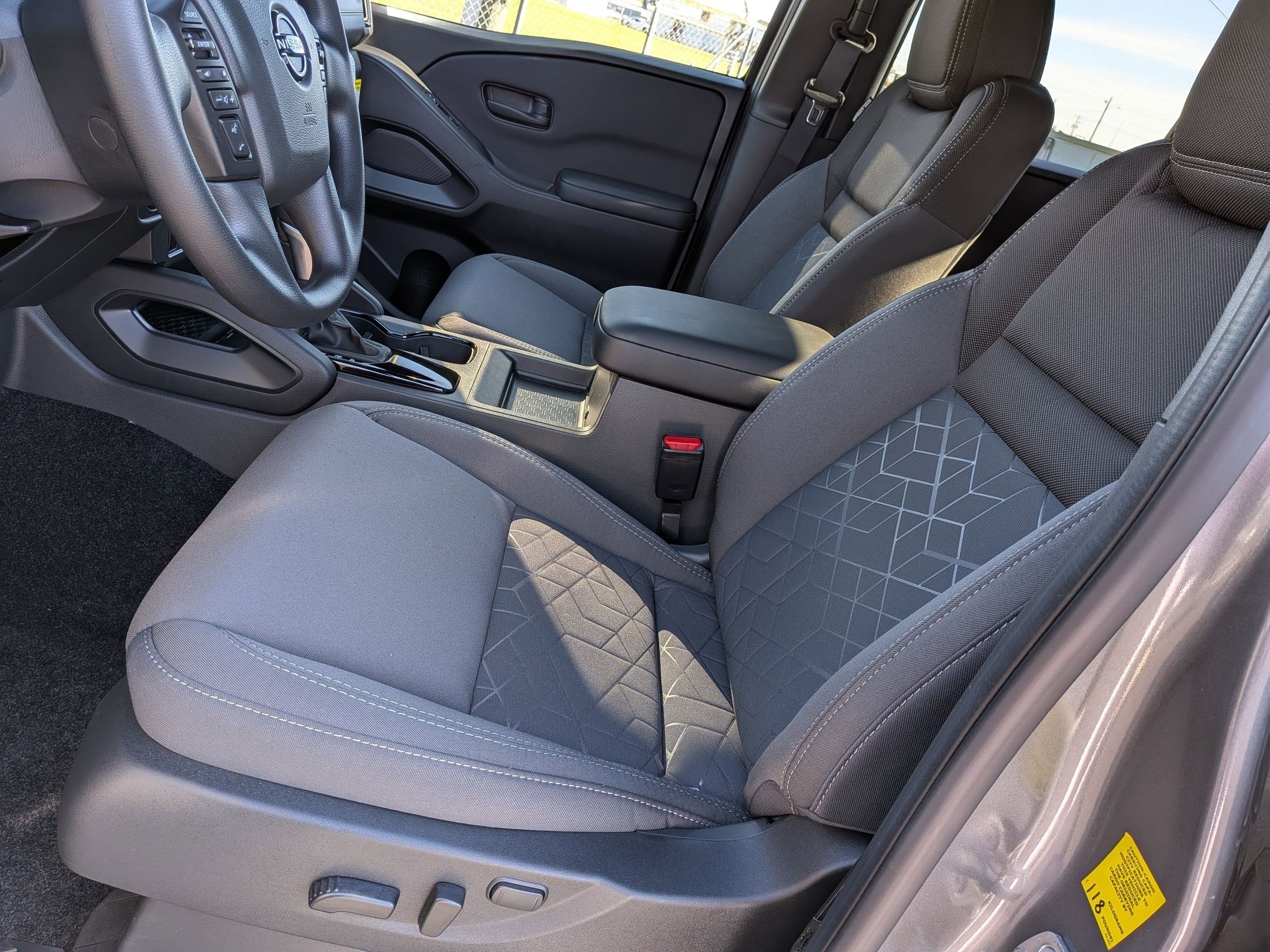 2026 Nissan Frontier SV - Photo 14