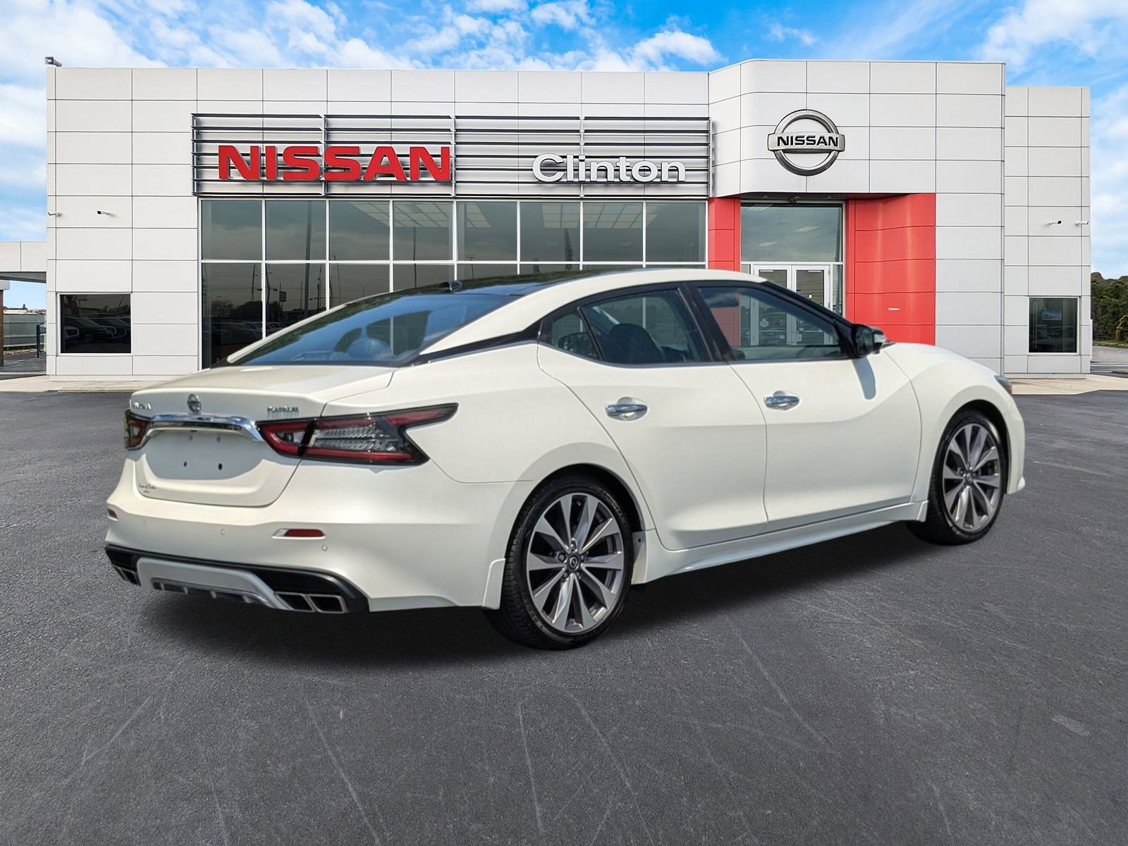 2022 Nissan Maxima Platinum photo 3