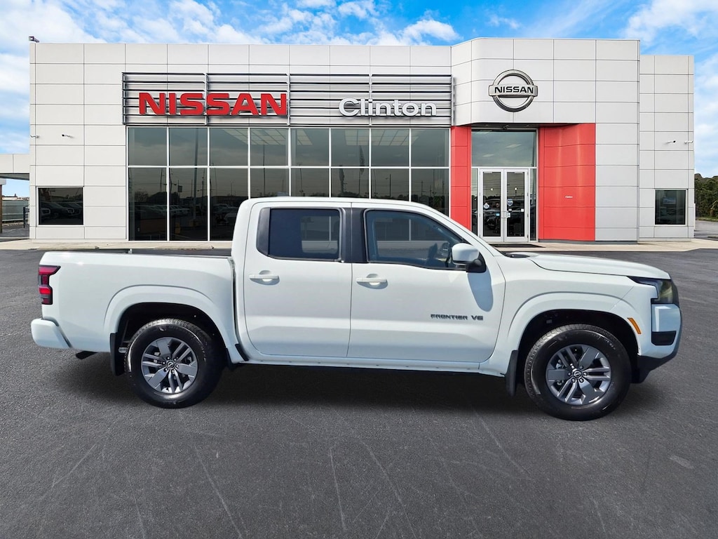 New 2027 Nissan Frontier SV Truck Crew Cab