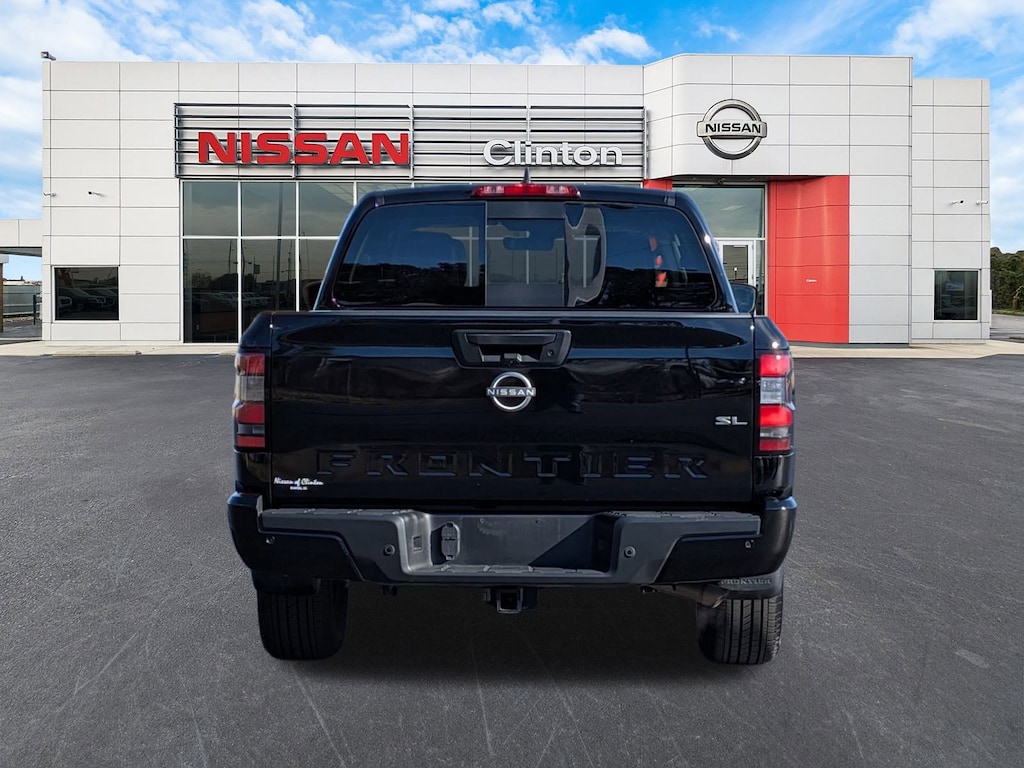 Certified 2024 Nissan Frontier SL Truck Crew Cab