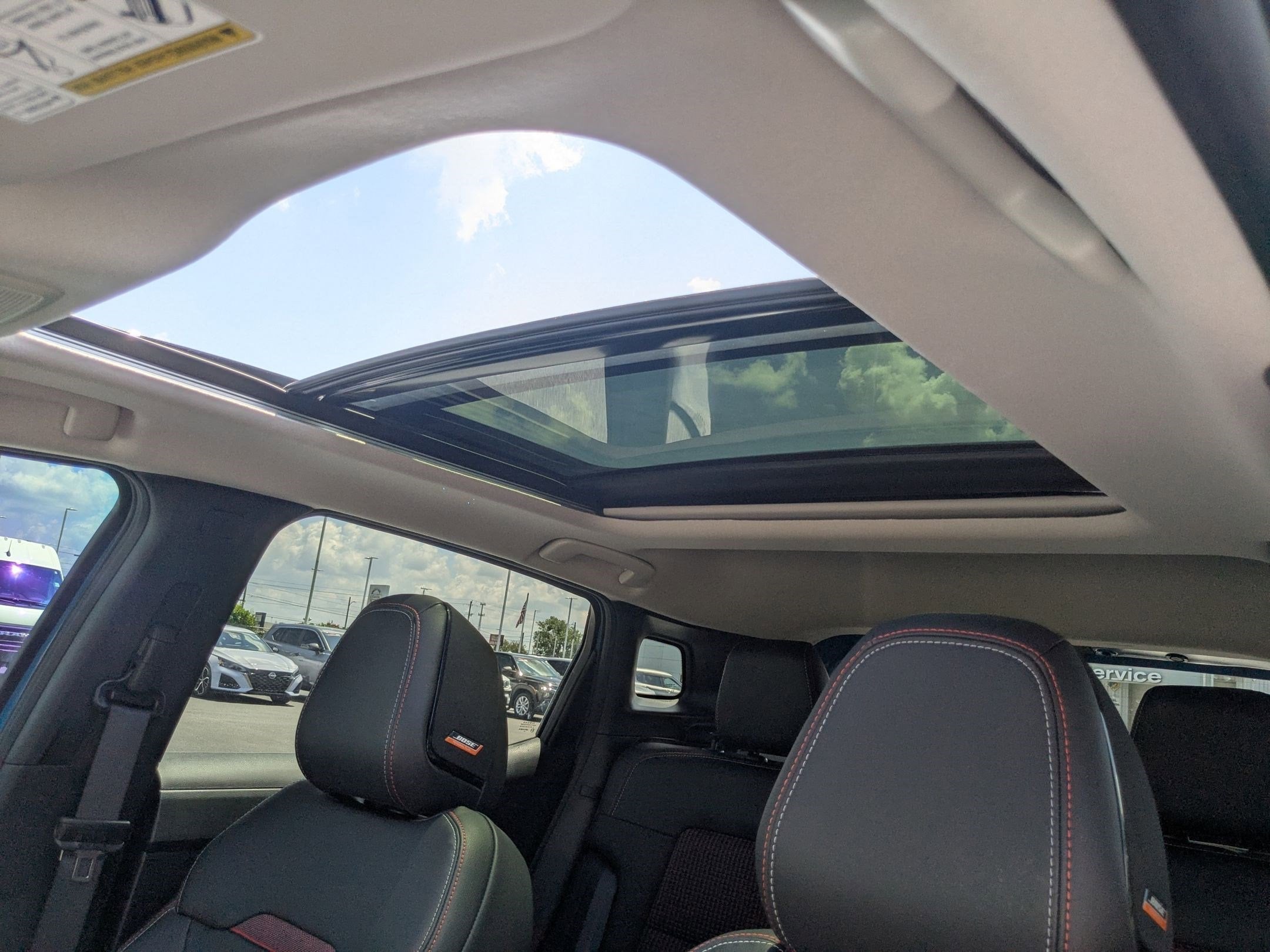 2025 Nissan Kicks SR AWD - Photo 25