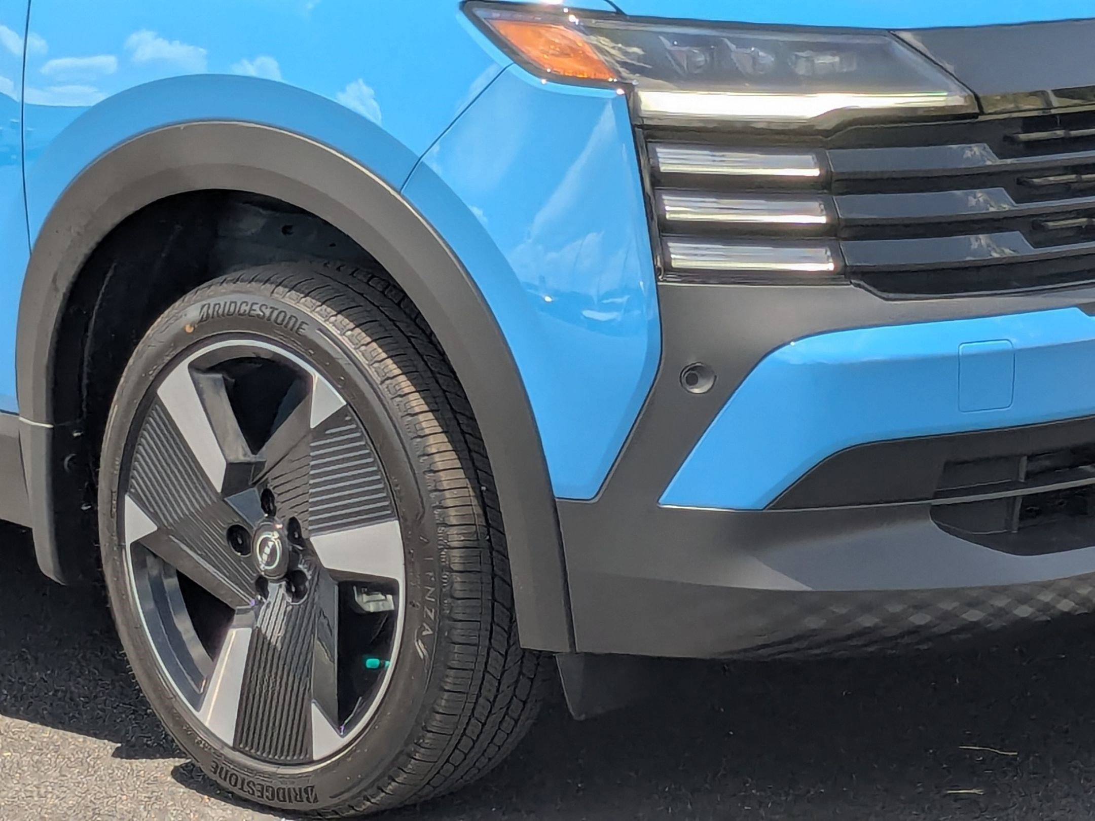 2025 Nissan Kicks SR AWD - Photo 9