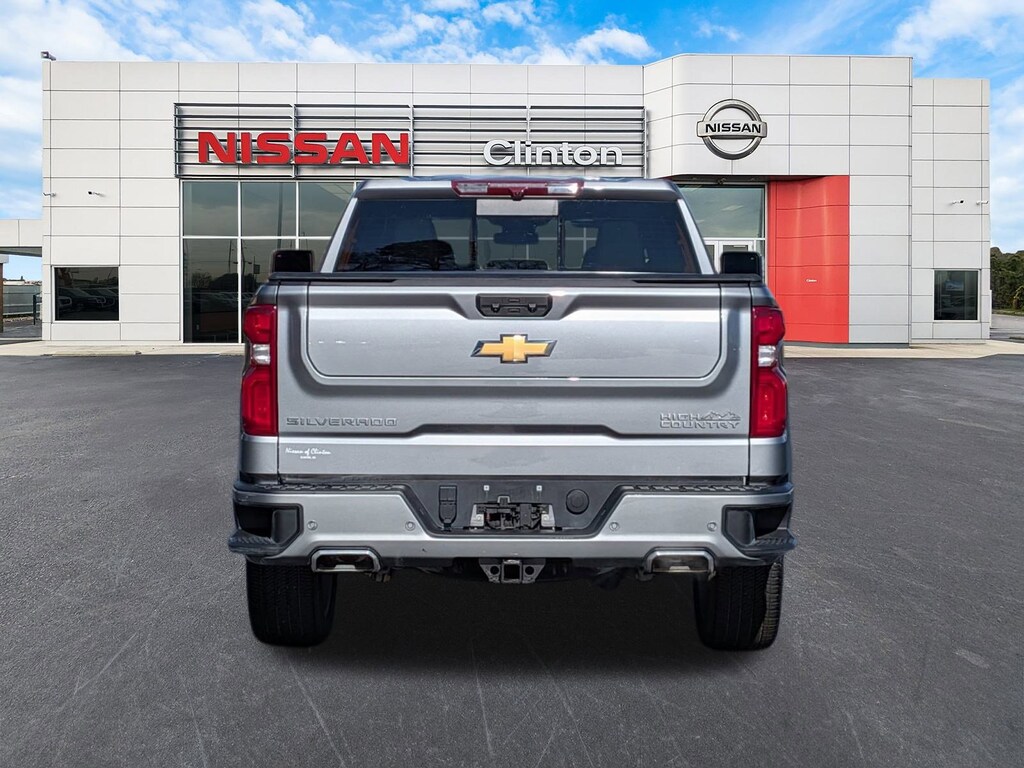 Used 2024 Chevrolet Silverado 1500 High Country Truck Crew Cab
