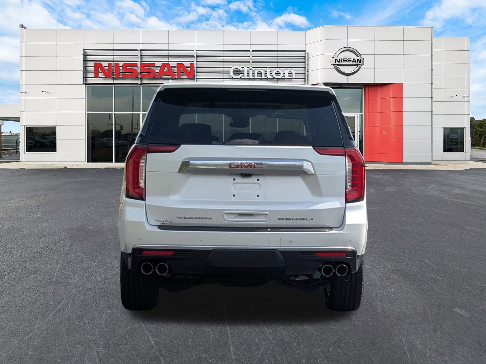 2023 Gmc Yukon Denali photo 3