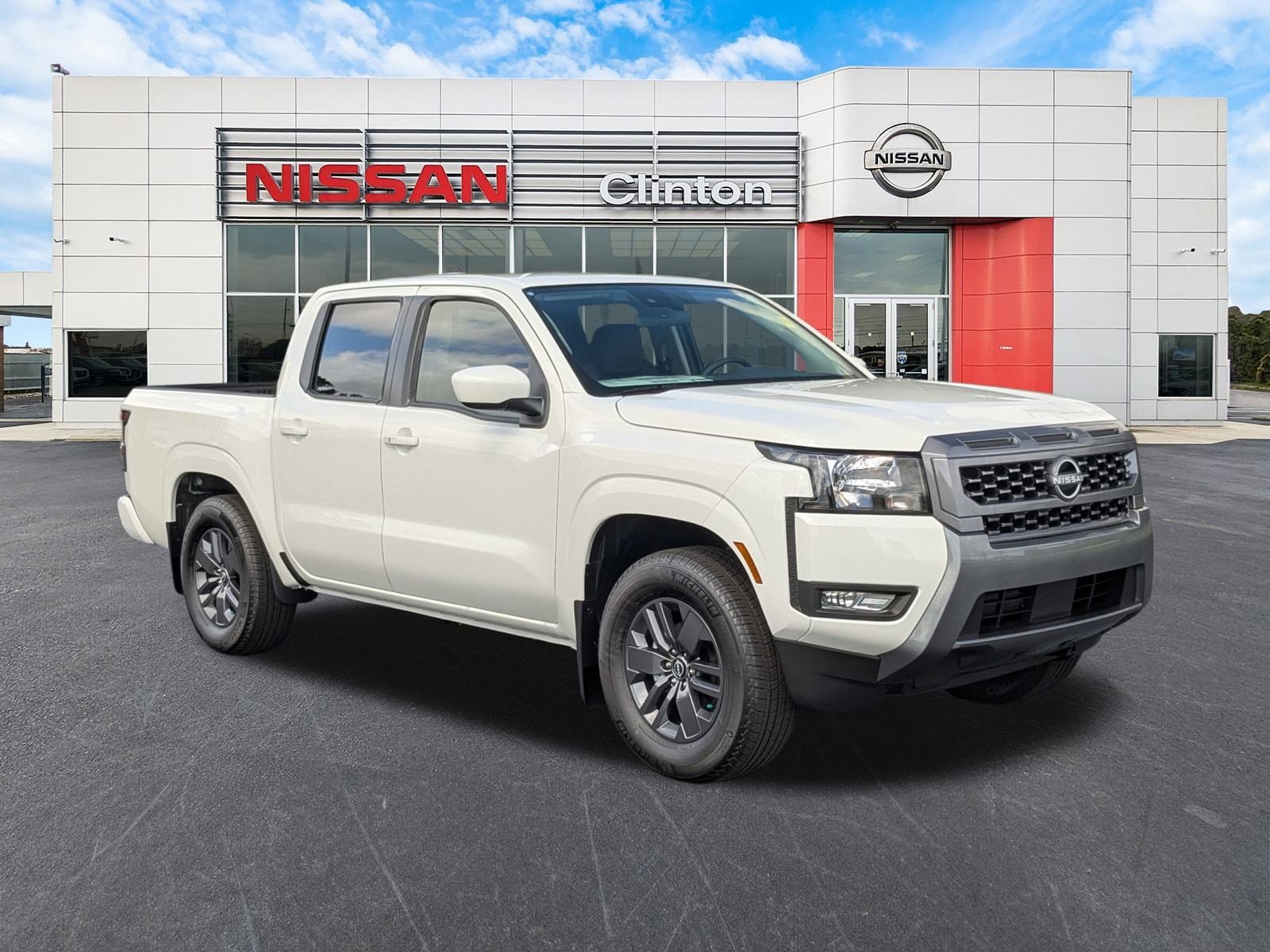 2025 Nissan Frontier SV's photo