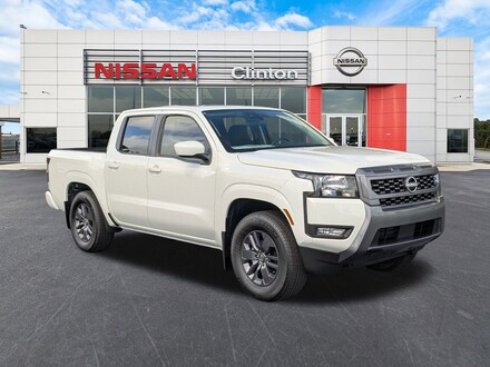2025 Nissan Frontier SV Truck Crew Cab