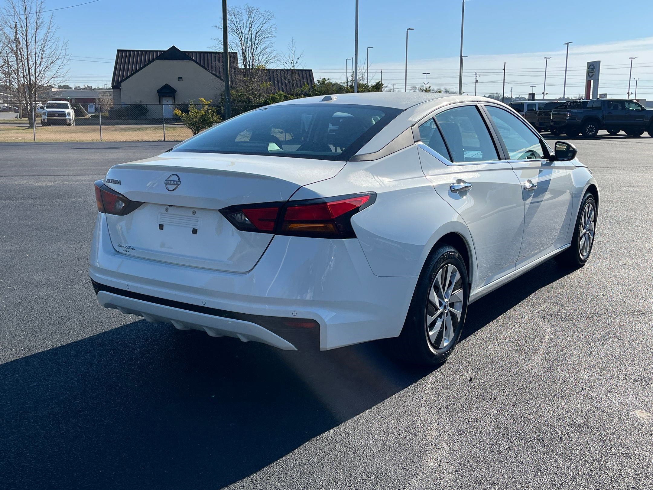 2025 Nissan Altima S photo 3