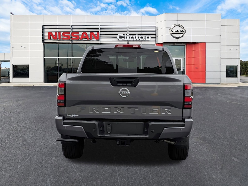 New 2026 Nissan Frontier SV Truck Crew Cab