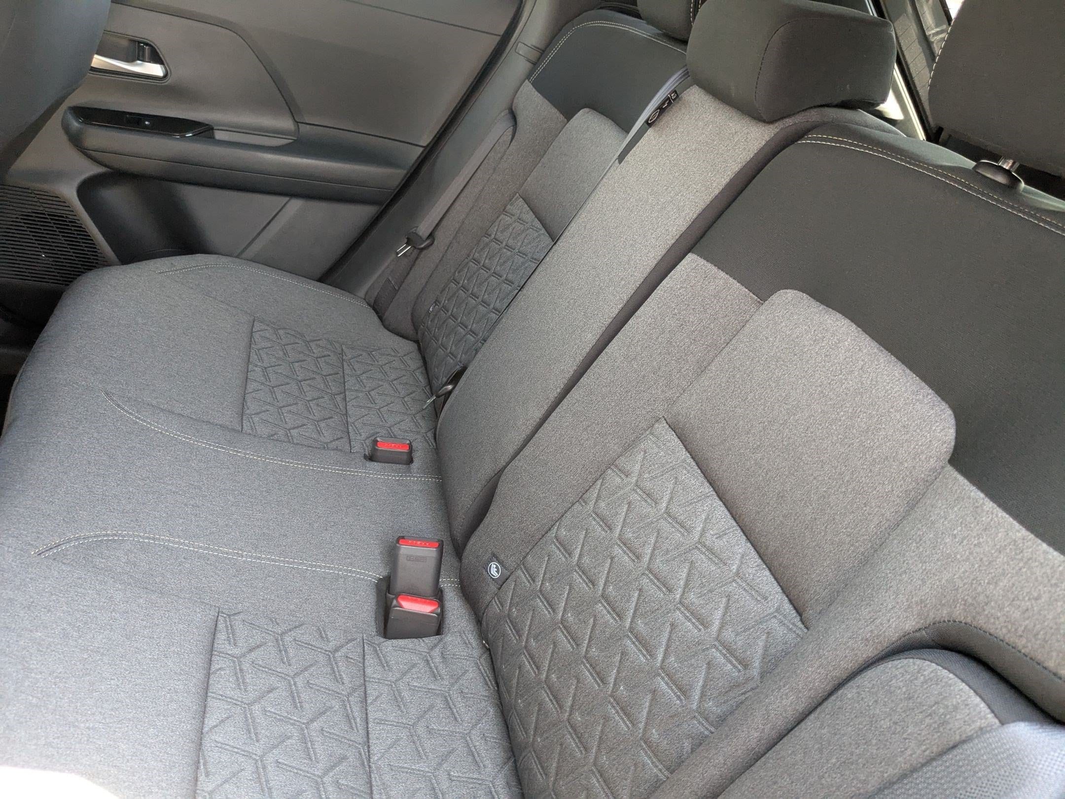 2025 Nissan Kicks SV - Photo 27