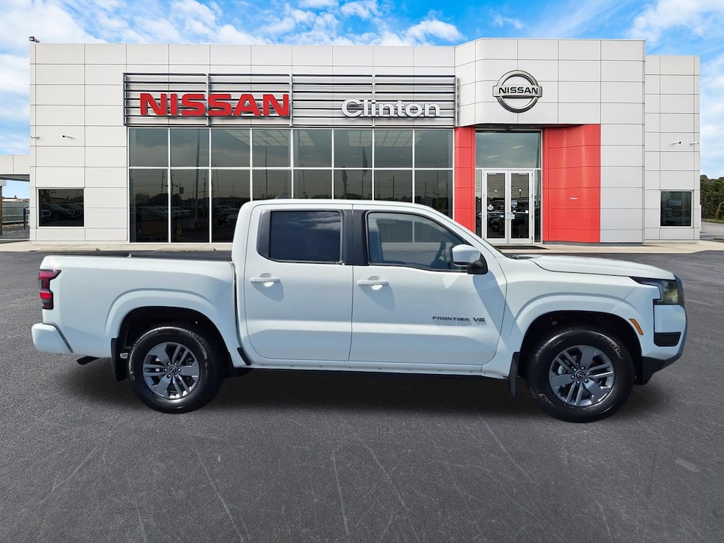 New 2027 Nissan Frontier SV Truck Crew Cab