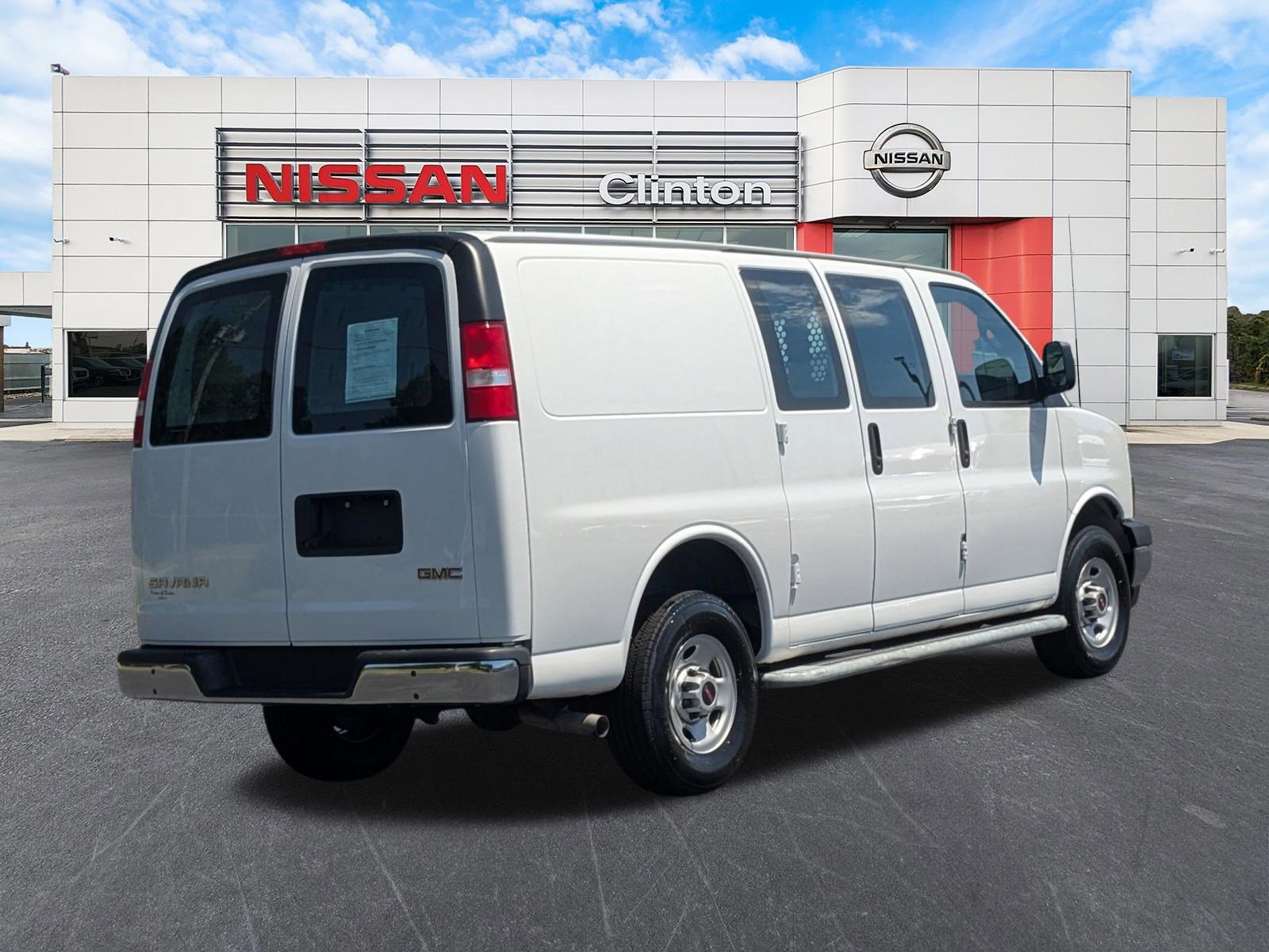 2023 Gmc Savana 2500 Cargo photo 3