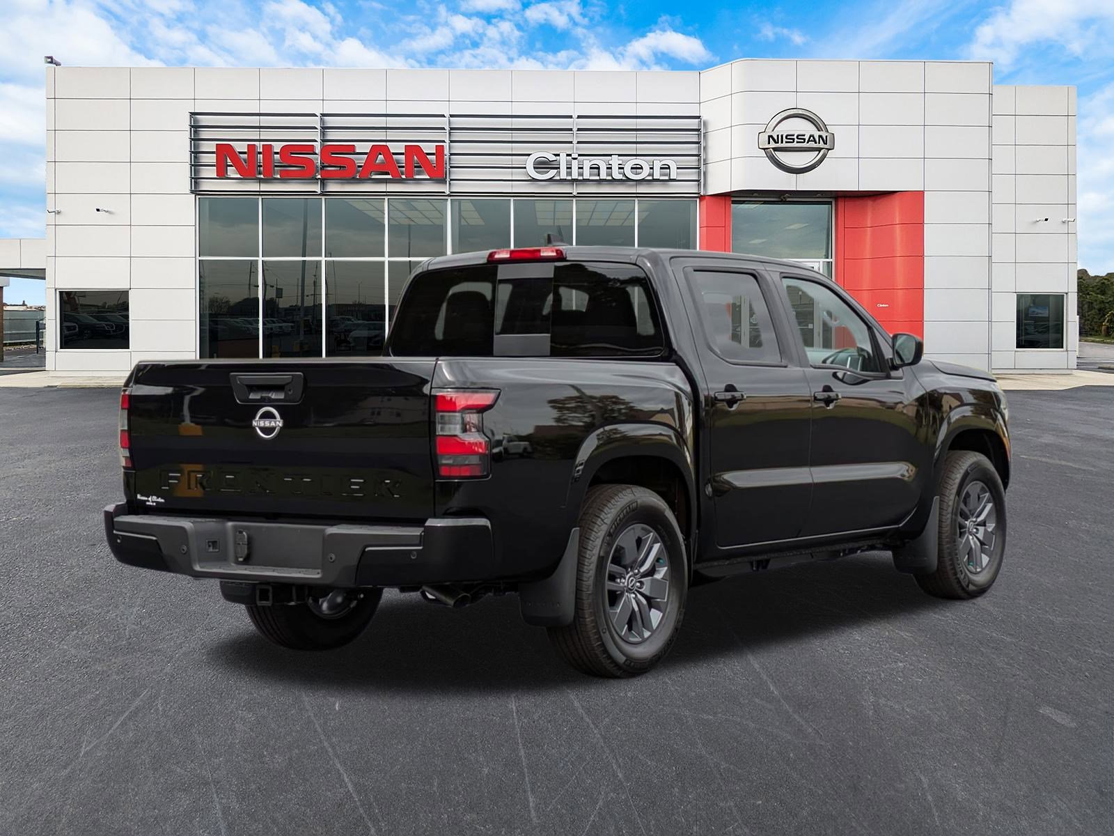 2026 Nissan Frontier SV photo 2