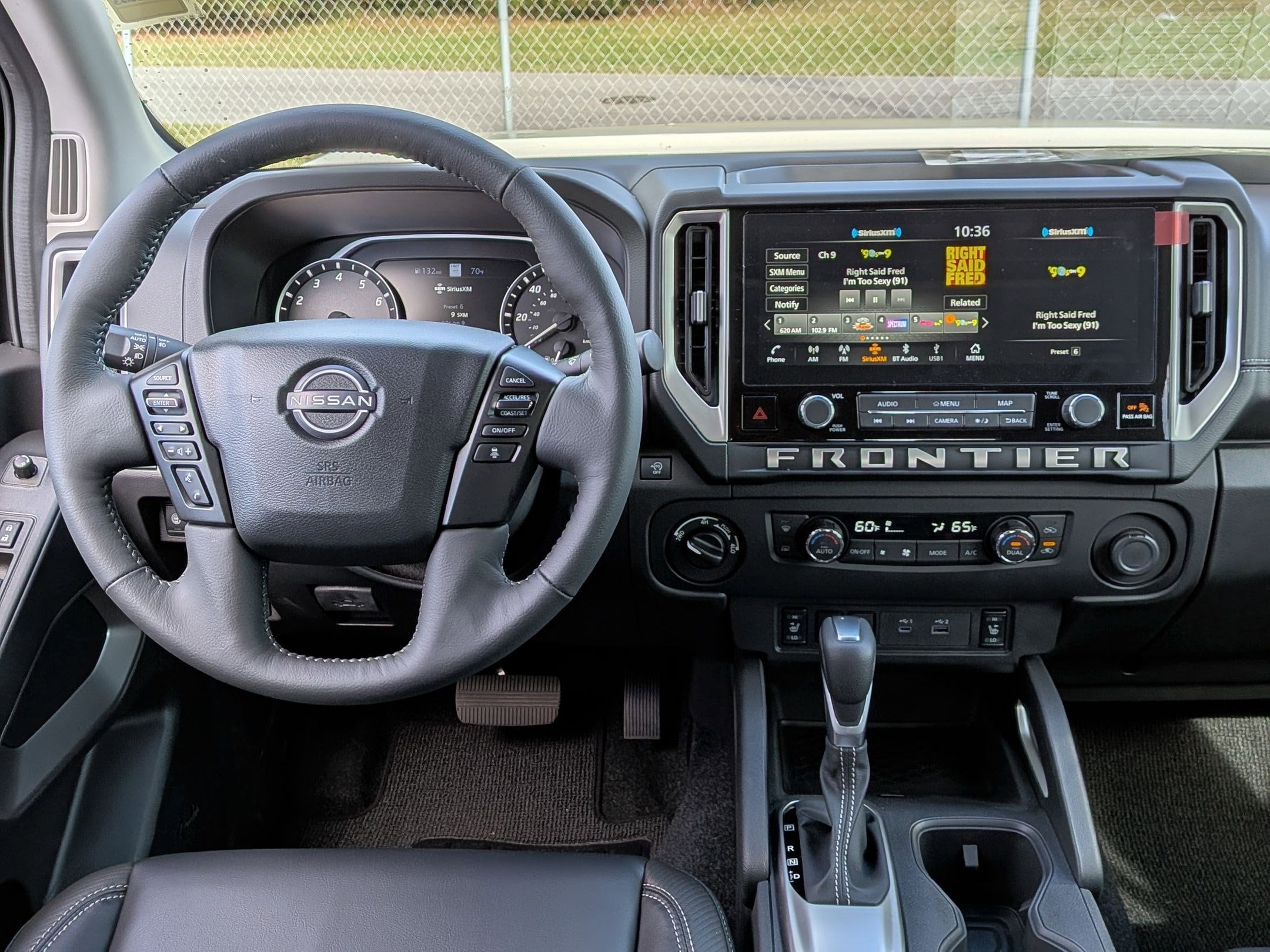 2025 Nissan Frontier SL - Photo 30