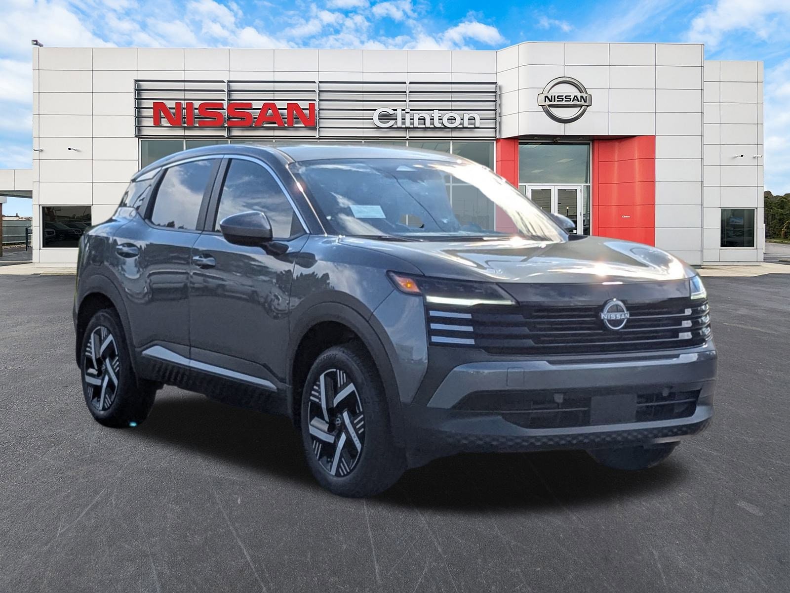 2025 Nissan Kicks SV's photo