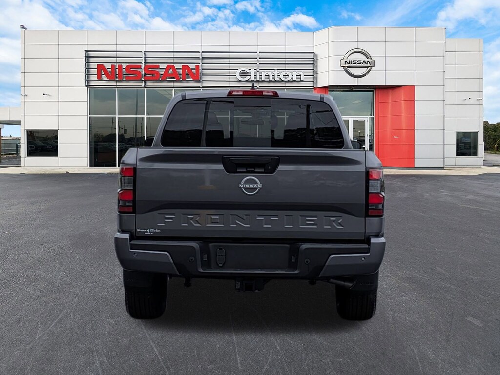 New 2026 Nissan Frontier SV Truck Crew Cab