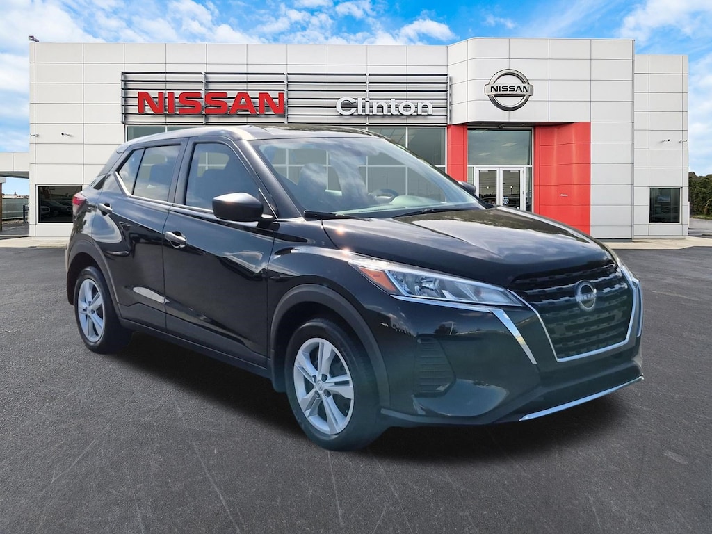 Used 2025 Nissan Kicks Play S SUV