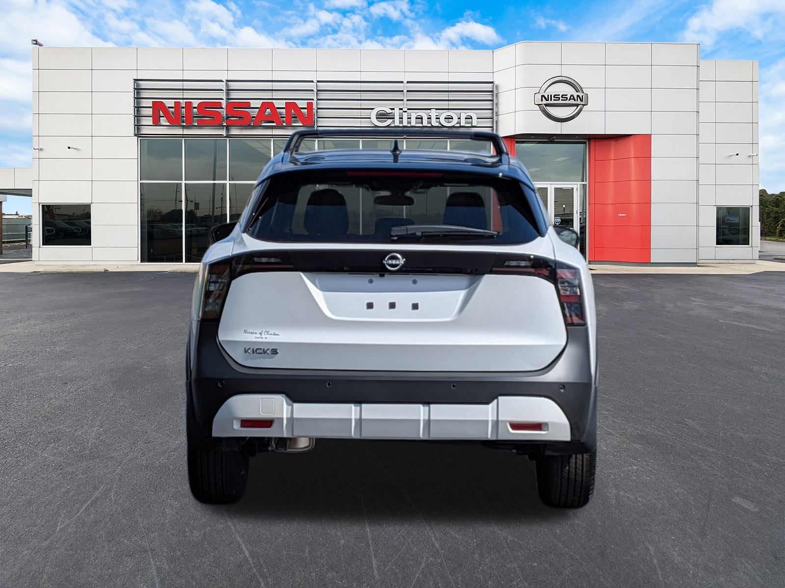 2026 Nissan Kicks SV photo 3