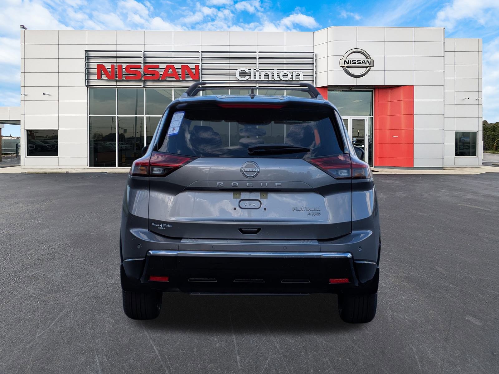 2026 Nissan Rogue Platinum photo 4